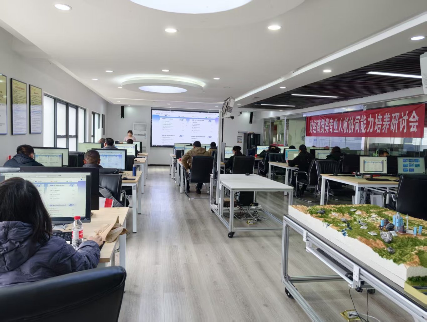 下午-上机 (3).jpg